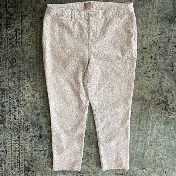 Chico’s Ankle Pants 12 - Picture 3 of 6